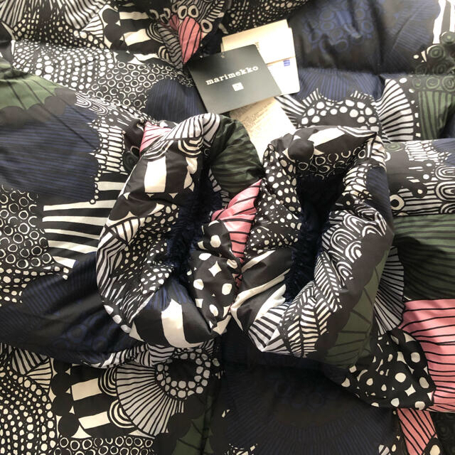 UNIQLO(ユニクロ)のタグ付き マリメッコ×ユニクロ  marimekko UNIQLO ダウン XL レディースのジャケット/アウター(ダウンジャケット)の商品写真