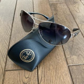 レイバン(Ray-Ban)のRayBan レイバン サングラス ティアドロップ　ケース付き(サングラス/メガネ)