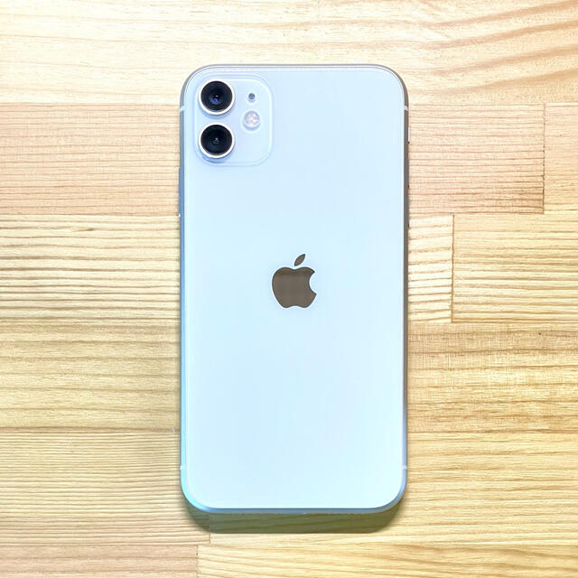 Apple(アップル)の【アカ様専用】iPhone 11 ホワイト 256GB SIMフリー スマホ/家電/カメラのスマートフォン/携帯電話(スマートフォン本体)の商品写真