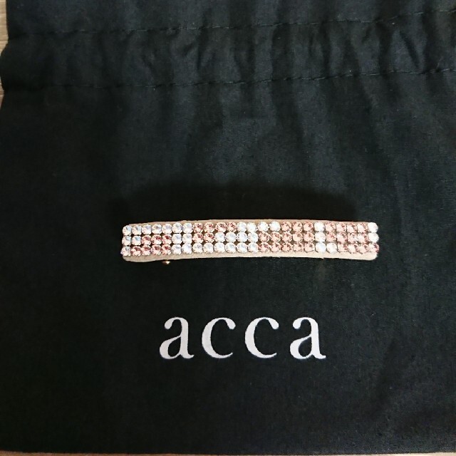 acca(アッカ)の(最終値下げです！！)acca☆ブリッジッド☆バレッタ(ピンク・ショート) レディースのヘアアクセサリー(バレッタ/ヘアクリップ)の商品写真