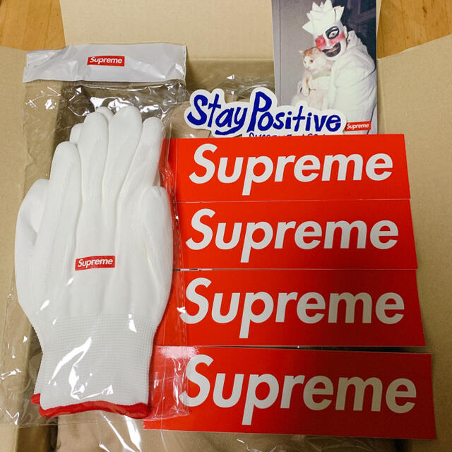 Supreme(シュプリーム)のsupreme s logo split hooded sweatshirt メンズのトップス(パーカー)の商品写真