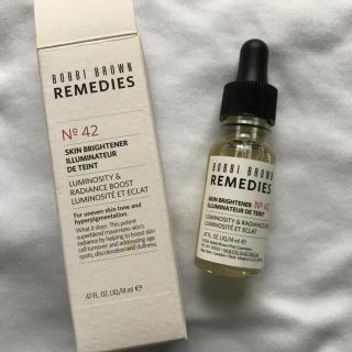 ボビイブラウン(BOBBI BROWN)の値下げ！BOBBI BROWN  REMEDIES スキンブライトナー(美容液)