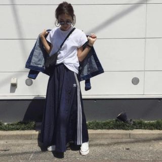 アディダス(adidas)のadidas サテンスカート(ロングスカート)