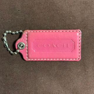 コーチ(COACH)のCOACH タグ　チャーム キーホルダー　濃ピンク系(バッグチャーム)