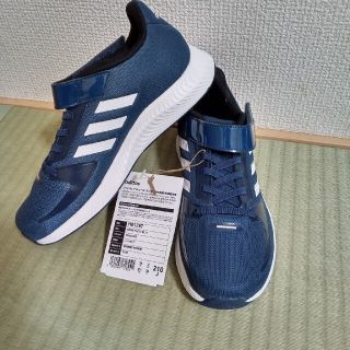 アディダス(adidas)の売りつくし、アディダストレーニングシューズ　　サイズ21.0 新品未使用品(スニーカー)