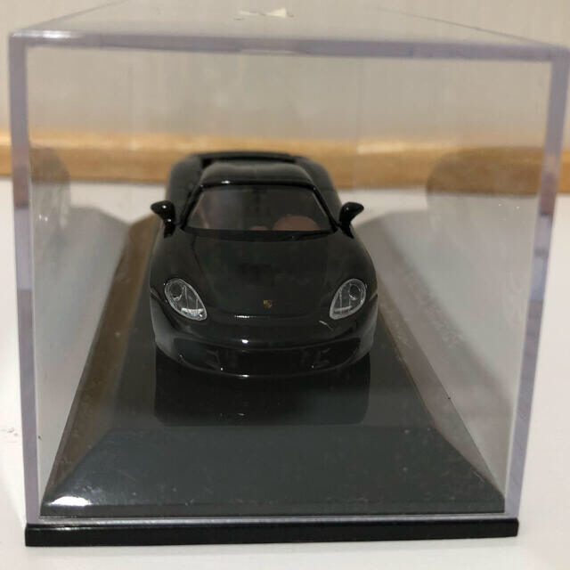 Porsche(ポルシェ)のポルシェ カレラ GT AUTOart 1/64 エンタメ/ホビーのおもちゃ/ぬいぐるみ(ミニカー)の商品写真