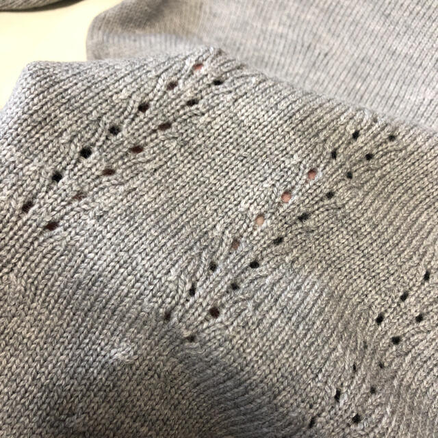 ☆フォクシー☆タグ付き ニット トップス グレー 40サイズ ☆フォクシー☆タグ付き ニット トップス グレー 40サイズ