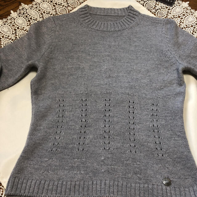 ☆フォクシー☆タグ付き ニット トップス グレー 40サイズ ☆フォクシー☆タグ付き ニット トップス グレー 40サイズ