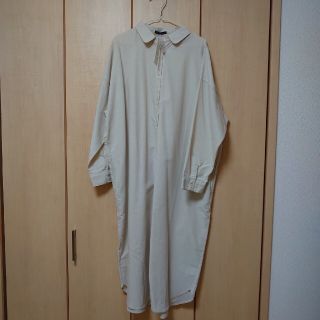 ☆新品☆ロングシャツワンピース　ベージュ(ロングワンピース/マキシワンピース)