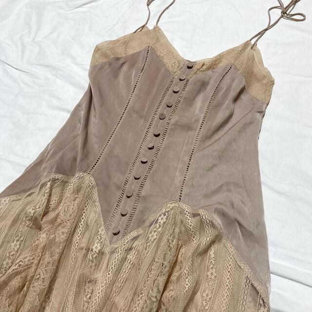 AKB48(エーケービーフォーティーエイト)の【Herlipto】Lace-Trimmed Satin Cami Dress レディースのワンピース(ロングワンピース/マキシワンピース)の商品写真