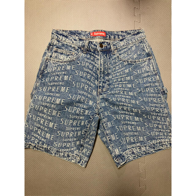 Supreme(シュプリーム)のSupreme Warp Jacquard Logos Denim  メンズのパンツ(ショートパンツ)の商品写真