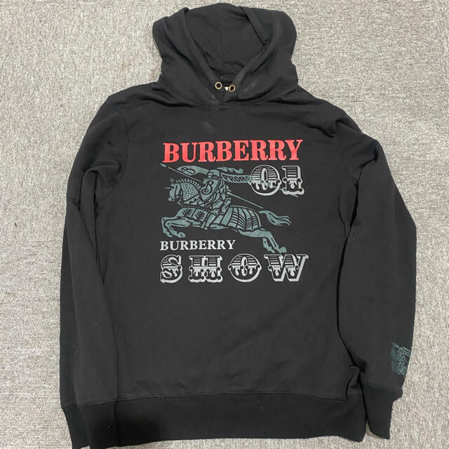 く日はお得♪ BURBERRY - バーバリー　パーカー　コート　シャツ　グッチ　バレンシアガ パーカー