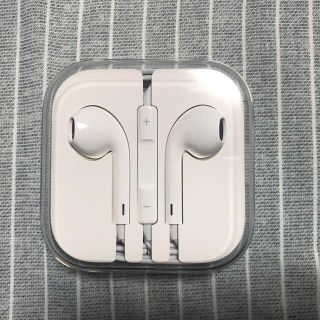 アップル(Apple)のiphone EarPods 付属　イヤフォン(ヘッドフォン/イヤフォン)