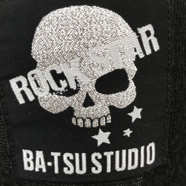 BA-TSU(バツ)のBA-TSU STUDIO バツスタジオ　スカル柄パーカー　150㎝ キッズ/ベビー/マタニティのキッズ服男の子用(90cm~)(ジャケット/上着)の商品写真