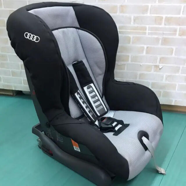 直接管理販売 【中古】 アウディ チャイルドシートGI ISOFIX ベビーシート、チャイルドシート