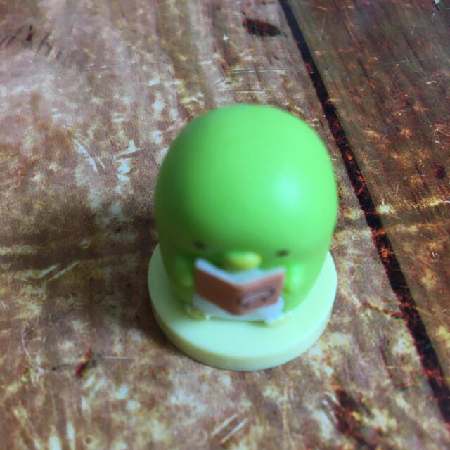フルタ製菓(フルタセイカ)のすみっコぐらし☆チョコエッグ エンタメ/ホビーのおもちゃ/ぬいぐるみ(キャラクターグッズ)の商品写真