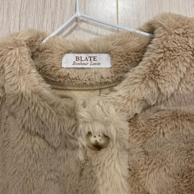 BLATE ファーコート レディースのジャケット/アウター(毛皮/ファーコート)の商品写真