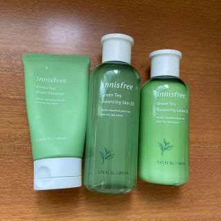 イニスフリー(Innisfree)の韓国スキンケア  Innisfree グリーンティー セット(化粧水/ローション)