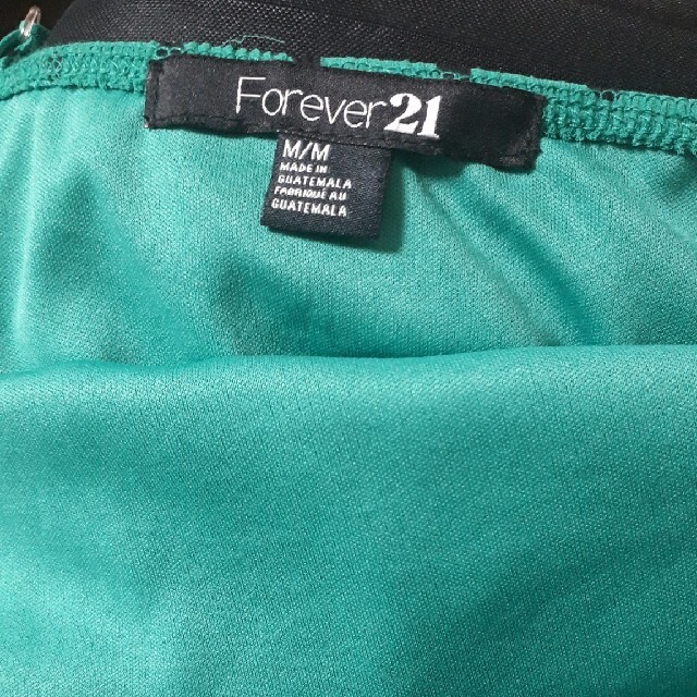 FOREVER 21(フォーエバートゥエンティーワン)のForever21ドット水玉ワンピース レディースのワンピース(ミニワンピース)の商品写真