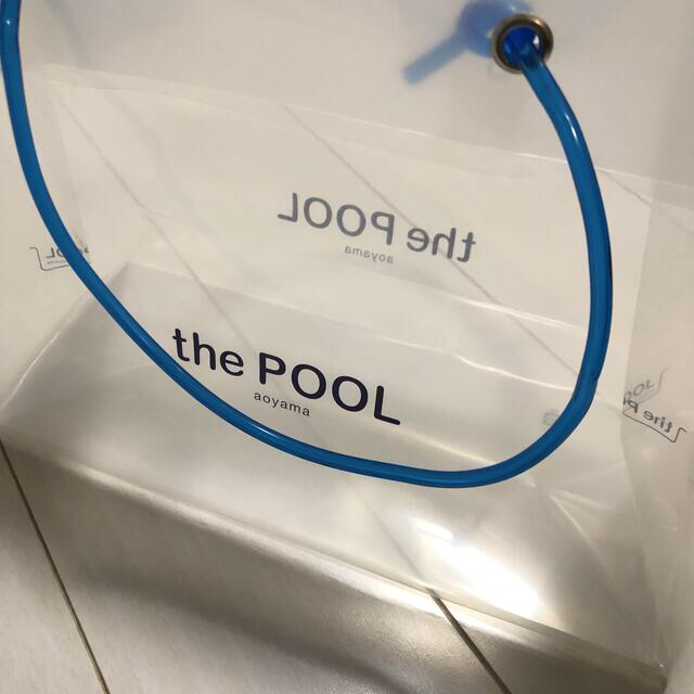 最終値下げ 希少品 the pool aoyama ビニールショッパー メンズのバッグ(その他)の商品写真