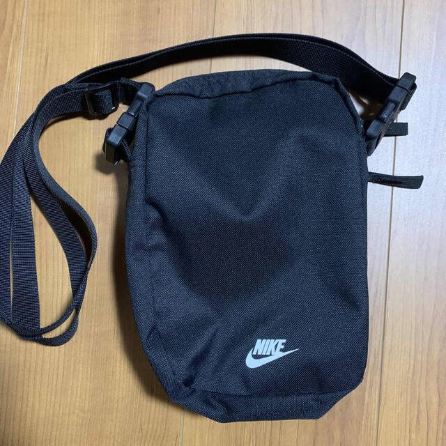 NIKE(ナイキ)の【値段交渉可能】NIKE ウエストポーチ ショルダーバック メンズのバッグ(ショルダーバッグ)の商品写真