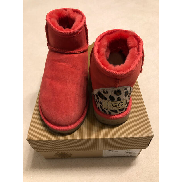 UGG(アグ)のアグ　オーダーブーツ　ムートン　レッド　赤　レオパード　美品 レディースの靴/シューズ(ブーツ)の商品写真