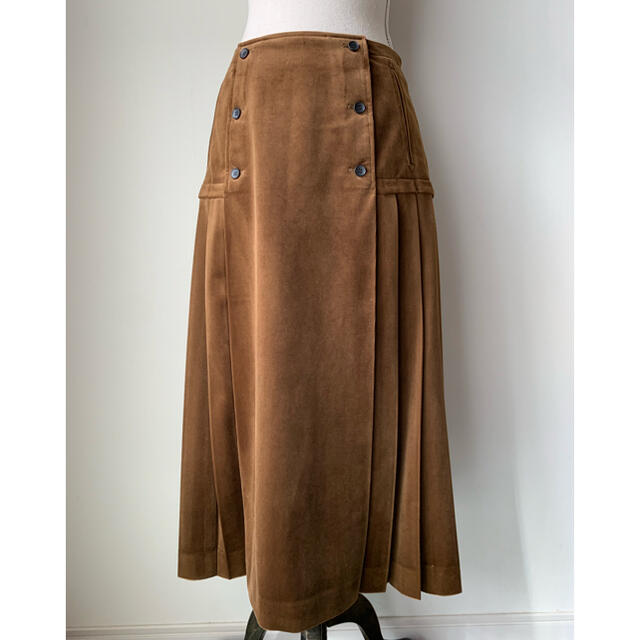 【レアサイズ19号】バジーレ28　大きいサイズ　スパンコール付きロングスカート