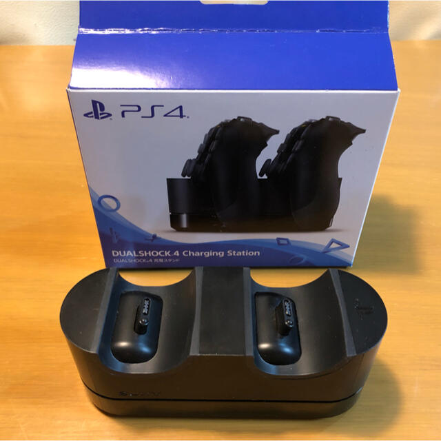 SONY(ソニー)のSONY 純正 DUALSHOCK4 充電スタンド CUH-ZDC1 中古美品 エンタメ/ホビーのゲームソフト/ゲーム機本体(その他)の商品写真