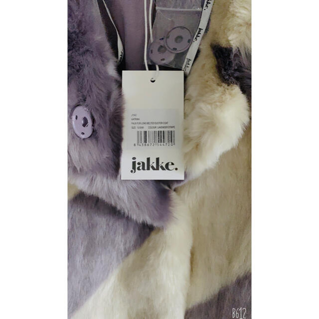 　vivi12月号表紙　藤田ニコル　jakke ジャッキ コート　KATRINA レディースのジャケット/アウター(ロングコート)の商品写真