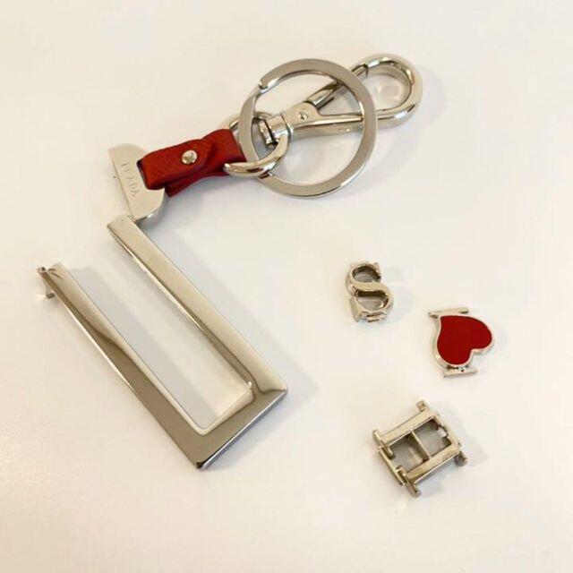 PRADA キーリング マイキャラクター ネームタグ 箱付の通販 by ブランドショップONE|プラダならラクマ - PRADA プラダ キーホルダー 大得価即納