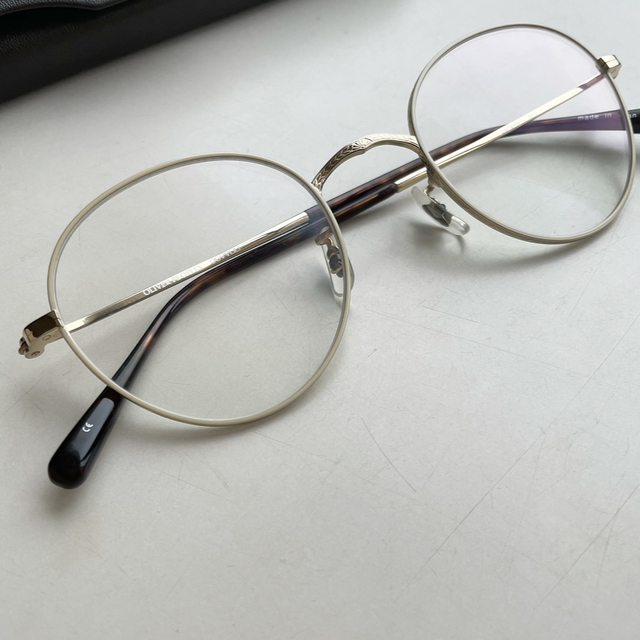 Ayame(アヤメ)のOliver peoples メガネ レディースのファッション小物(サングラス/メガネ)の商品写真