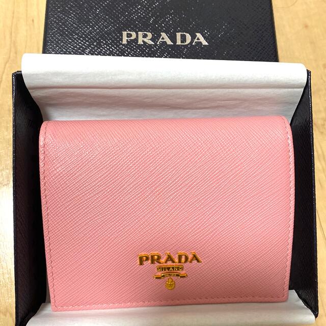 PRADA 財布