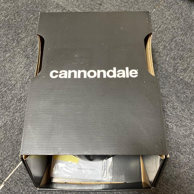 Cannondale(キャノンデール)のcannondaleヘルメット 自動車/バイクのバイク(ヘルメット/シールド)の商品写真