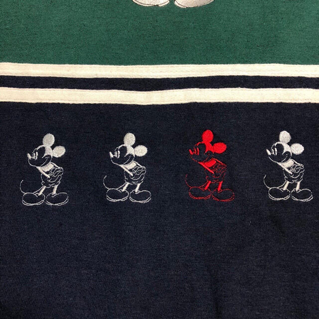 Disney(ディズニー)の【きなこっこ様専用】ミッキービッグキャラ刺繍ロゴライン切替バイカラースウェット メンズのトップス(スウェット)の商品写真