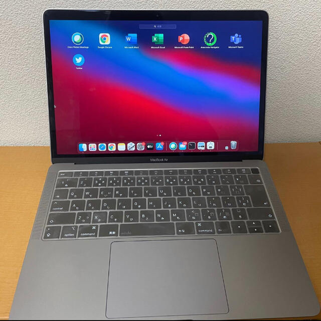 Mac (Apple)(マック)のMacBook Air 2018 MRE82J/A 128GB スマホ/家電/カメラのPC/タブレット(ノートPC)の商品写真