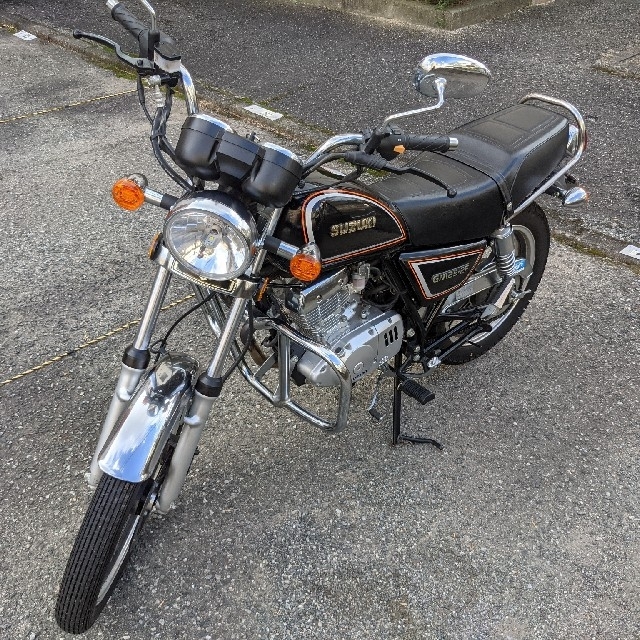 美品 GN125-2F(スズキ)　車体本体　走行距離3,000km未満