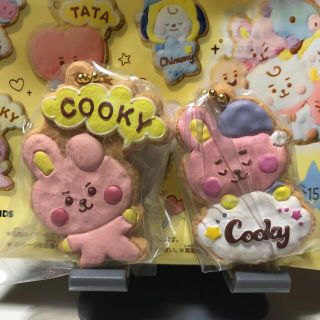 BT21 アイシングクッキー　チャームマスコット(キャラクターグッズ)