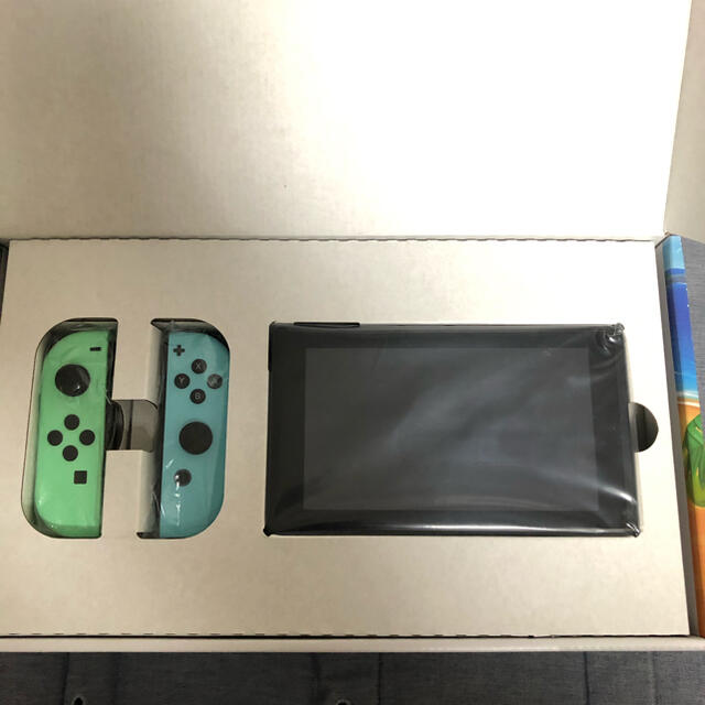 Nintendo Switch(ニンテンドースイッチ)のNintendo Switch あつまれどうぶつの森　同梱版　美品　 エンタメ/ホビーのゲームソフト/ゲーム機本体(家庭用ゲーム機本体)の商品写真