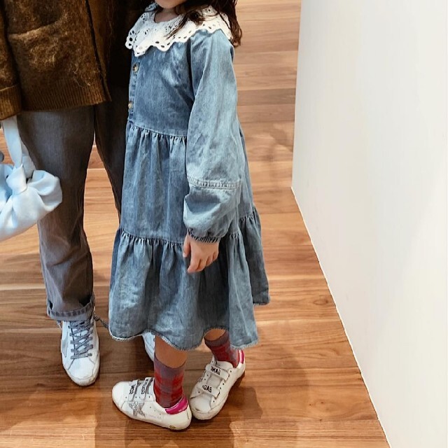 ZARA KIDS(ザラキッズ)のザラキッズ ZARAKIDS えりつきデニムティアードワンピース キッズ/ベビー/マタニティのキッズ服女の子用(90cm~)(ワンピース)の商品写真