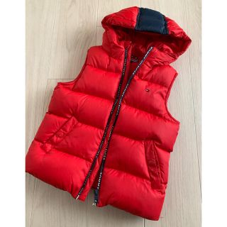 トミーヒルフィガー(TOMMY HILFIGER)のトミーヒルフィガー　キッズ　ダウンベスト(ジャケット/上着)