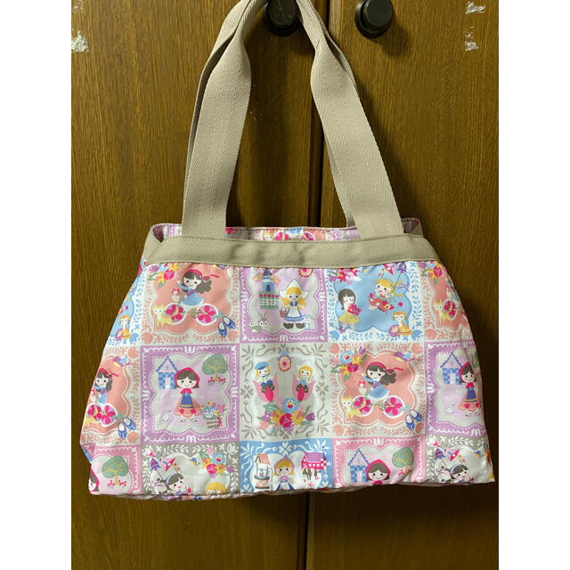 LeSportsac - レスポートサック イッツアスモールワールド LeSportsac - レスポートサック イッツアスモールワールド