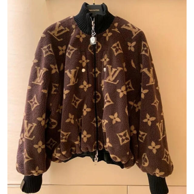 高価値セリー LOUIS ボア フリース リバーシブルコクーンジャケット