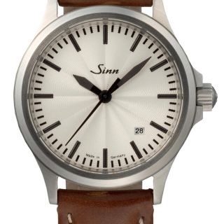 シン(SINN)の日本限定50本 ジン 腕時計 Sinn 556.SILVER.J(腕時計(アナログ))