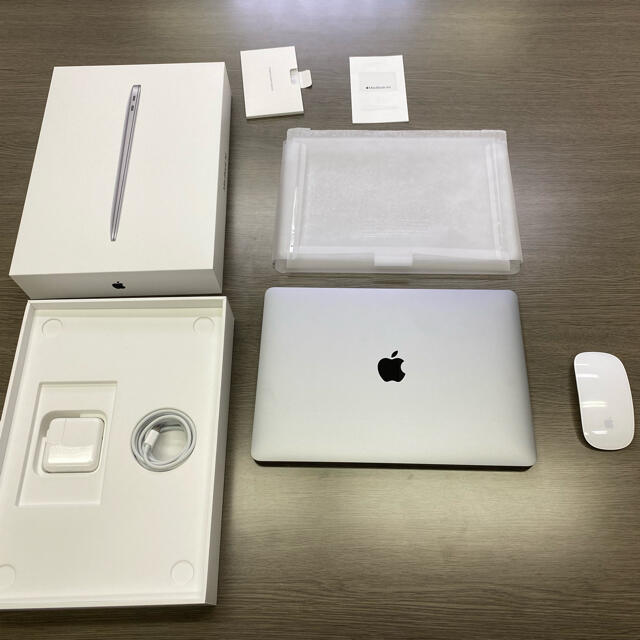 MacBook Air 2020 M1 8GB 256GB シルバー　マウス付1年保証