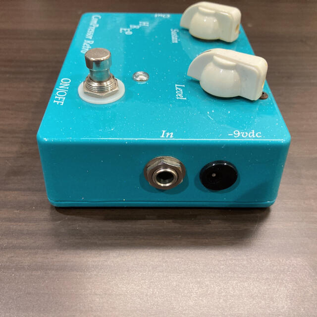 BOSS(ボス)の【レア】HBE Compressor Retro エフェクター\コンプレッサー 楽器のギター(エフェクター)の商品写真