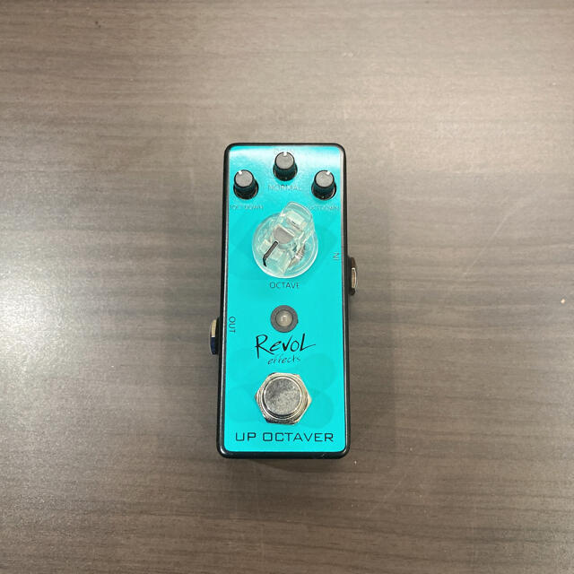 BOSS(ボス)のRevoL effects UP OCTOVER  エフェクター\オクターバー 楽器のギター(エフェクター)の商品写真