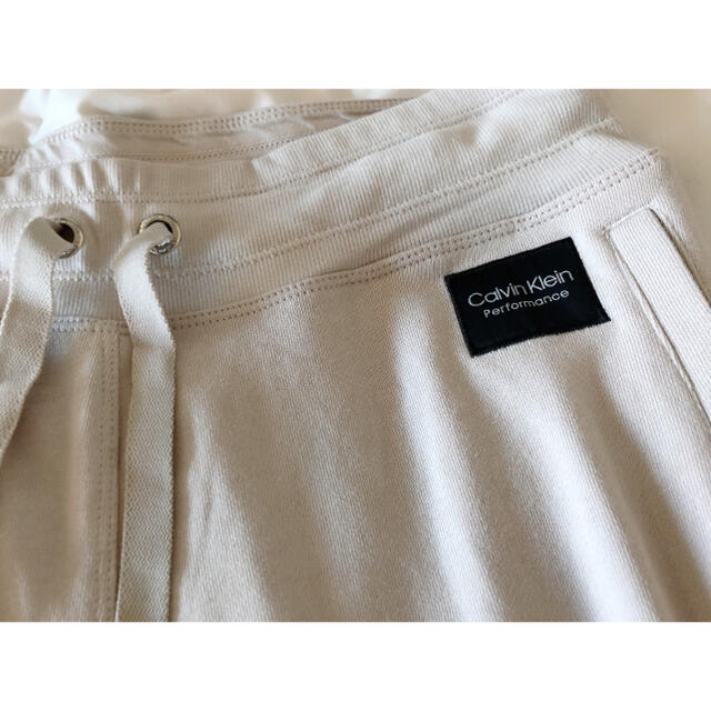 Calvin Klein(カルバンクライン)のレア商品　新品 カルバンクライン スウェット　パンツ　Lサイズ レディースのパンツ(カジュアルパンツ)の商品写真