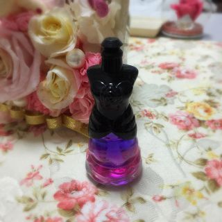 アナスイ(ANNA SUI)のANNA SUI♡カクテルドレス風 ネイルケアオイル(ネイルケア)