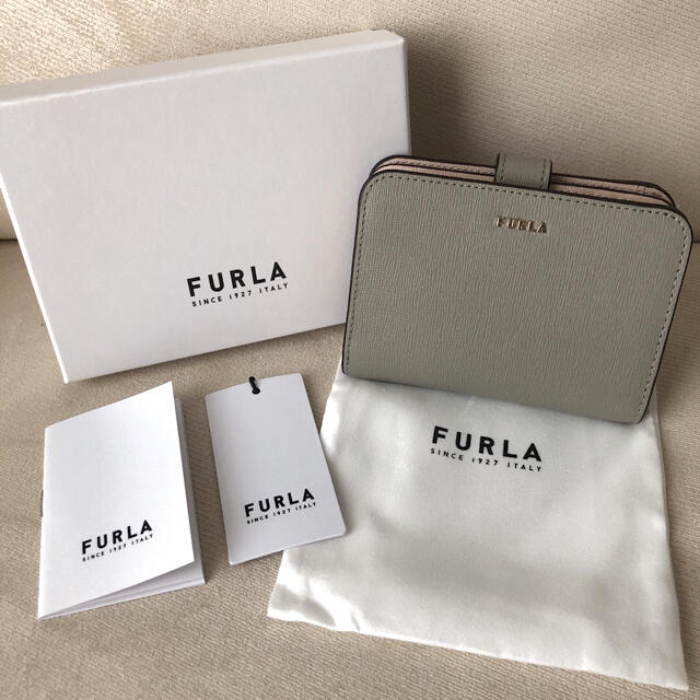 Furla(フルラ)の付属品全て有り★新品 FURLA 2021年秋冬新作 バビロンS グレーベージュ レディースのファッション小物(財布)の商品写真