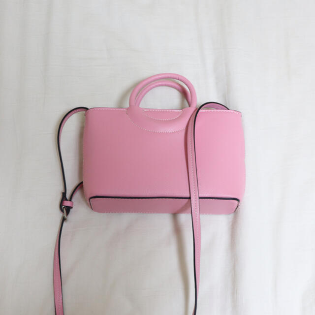 ZARA - ZARA ミニシティショルダーバッグ ピンクの通販 by ZARA - ZARA ミニシティショルダーバッグ ピンクの通販 by